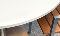 Çimstone yuvarlak masa uygulaması. 2 cm orjinal kalınlık olarak imal edilen Çimstone masa kenarları düz cialı olarak imal edilmiştir. Çimstone masa tabla yüzeyleri için ideal bir üründür.