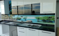 Mutfak tezgah arkası resimli pano kaplamalar. Şimdi cam panel ve akrilik panel seçenekleriyle..